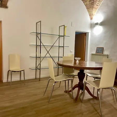 Le Volte Di Via Portica
